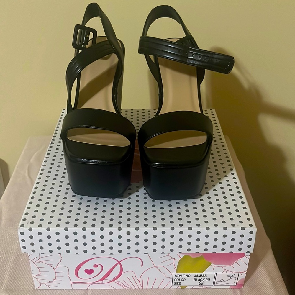 Black platforms
